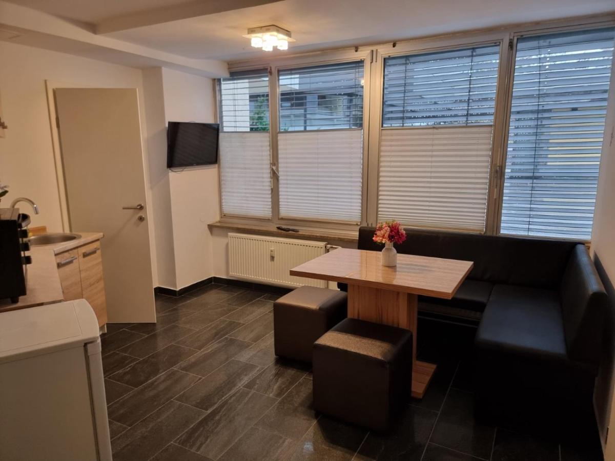 App Central Market Daire Ljubljana Dış mekan fotoğraf